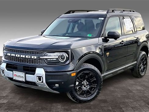 Used 2025 Ford Bronco Sport Badlands image 3