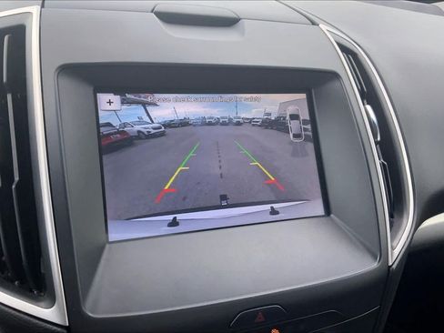 Used 2019 Ford Edge SEL w/ Equipment Group 201A FWD image 27