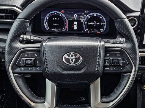 Used 2025 Toyota 4Runner Limited w/ Tow Technology Package AWD/4WD image 27