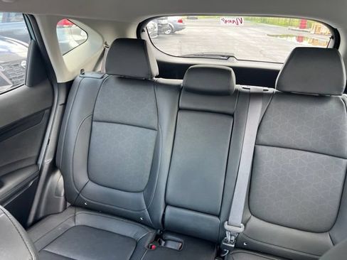 Used 2025 Kia Seltos EX w/ EX Sunroof Package FWD image 16