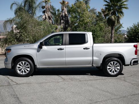 Used 2022 Chevrolet Silverado 1500 Custom image 7