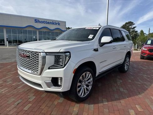 Used 2024 GMC Yukon Denali w/ Denali Reserve Package image 1