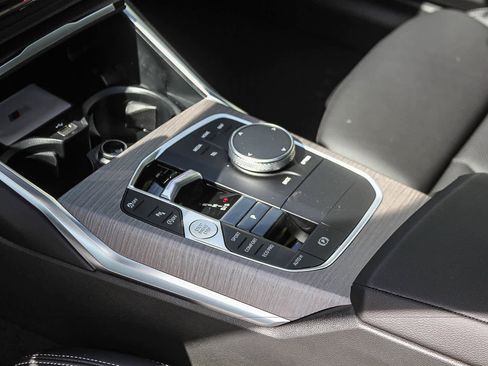 New 2026 BMW 330i Sedan w/ M Sport Package RWD image 18