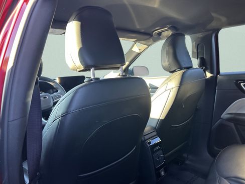 Used 2023 Jeep Compass Limited AWD/4WD image 19