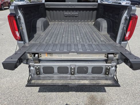 Used 2025 GMC Sierra 1500 Denali w/ Denali Reserve Package AWD/4WD image 24