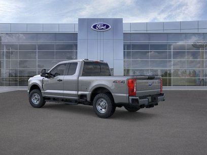 New 2026 Ford F250 XL w/ XL Off-Road Package