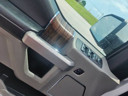 Used 2020 Ford F150 Lariat w/ Equipment Group 501A Mid AWD/4WD image 11