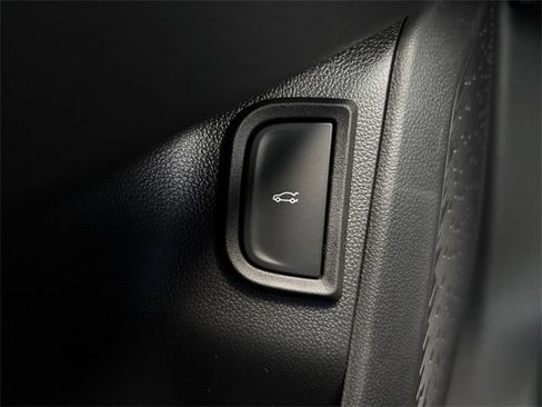 New 2026 Chevrolet Equinox ACTIV image 18