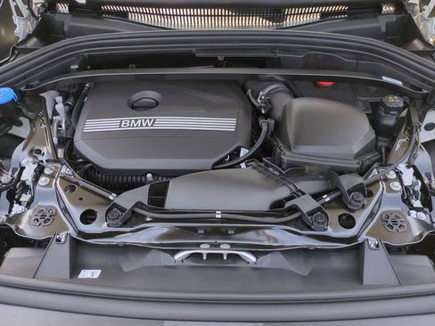 Used 2025 BMW X1 xDrive28i w/ Technology Package image 14