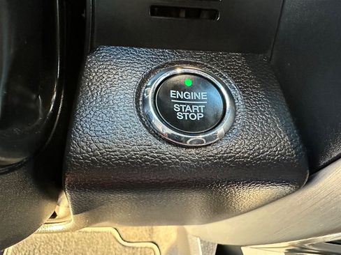 Used 2021 Ford F350 Platinum w/ FX4 Off-Road Package image 30