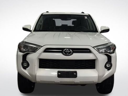 Used 2024 Toyota 4Runner SR5 image 2
