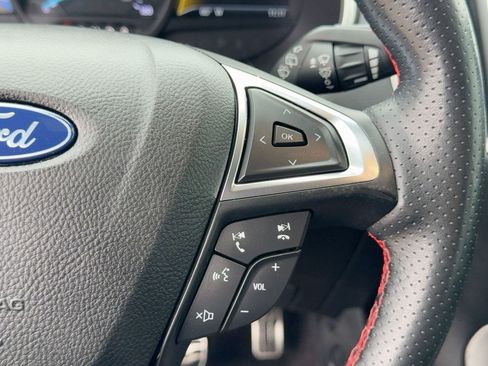 Certified 2020 Ford Edge ST-Line image 23