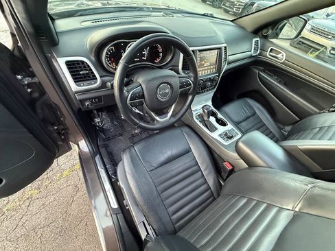 Used 2018 Jeep Grand Cherokee Limited AWD/4WD image 15