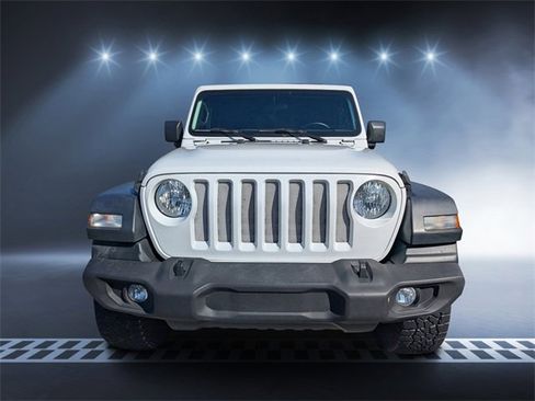 Used 2021 Jeep Wrangler Unlimited Islander image 8