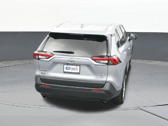 Used 2025 Toyota RAV4 LE AWD/4WD image 57
