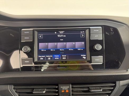 Used 2024 Volkswagen Jetta SE image 20