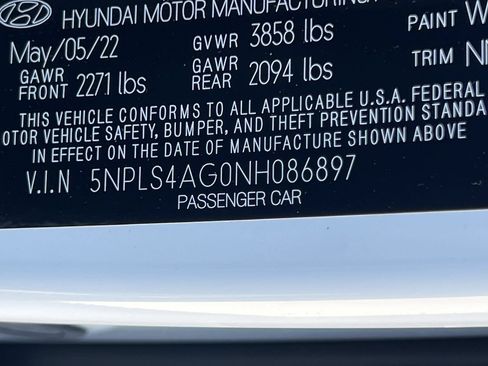 Used 2022 Hyundai Elantra SEL w/ Convenience Package FWD image 10