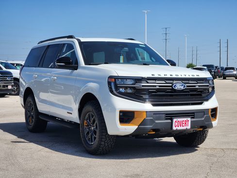 New 2027 Ford Expedition Tremor w/ Driver's Package AWD/4WD image 2
