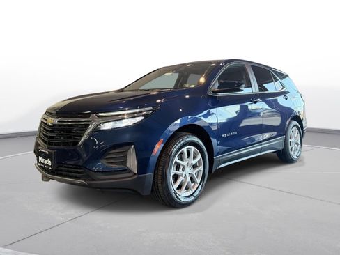 Used 2023 Chevrolet Equinox LT AWD/4WD image 3