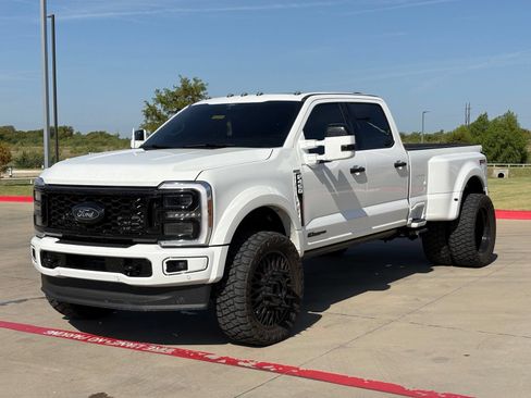 Used 2026 Ford F450 Platinum w/ Platinum Plus Package AWD/4WD image 3