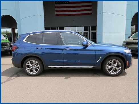 Used 2023 BMW X3 xDrive30i w/ Convenience Package w/ZPA AWD/4WD image 2
