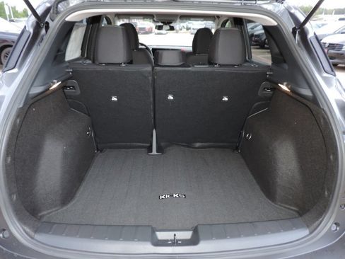 Certified 2025 Nissan Kicks SR FWD image 23