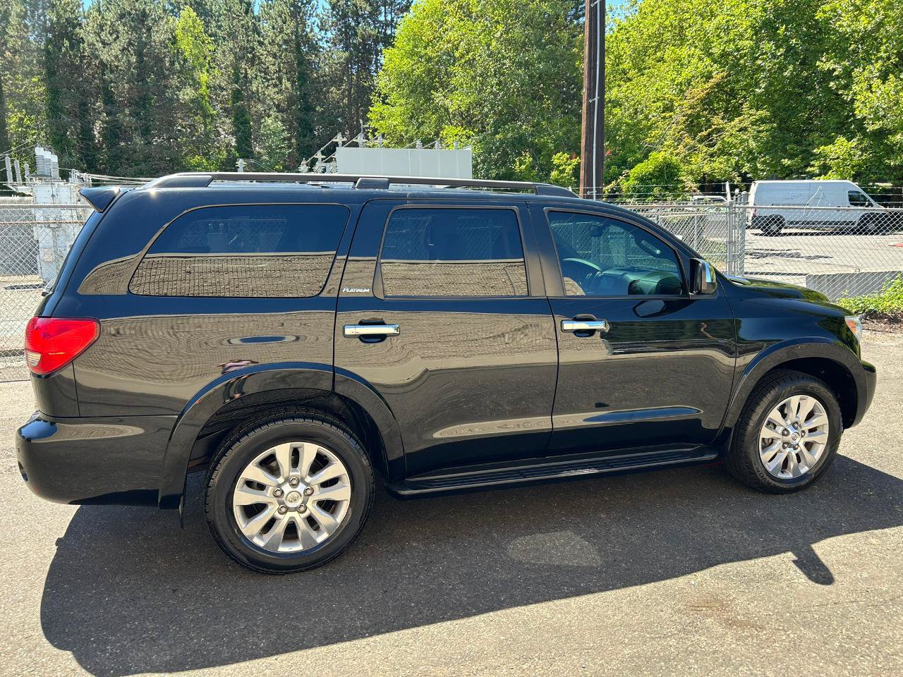 Used 2012 Toyota Sequoia Platinum AWD/4WD image 4