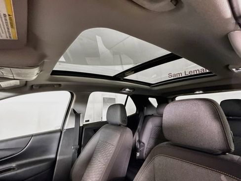 Used 2018 Chevrolet Equinox LT w/ Sun & Infotainment Package AWD/4WD image 22