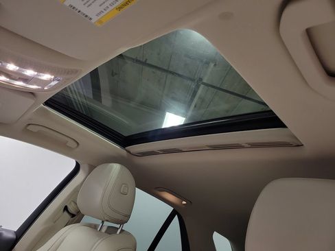 Used 2020 Mercedes-Benz GLE 350 4MATIC image 15