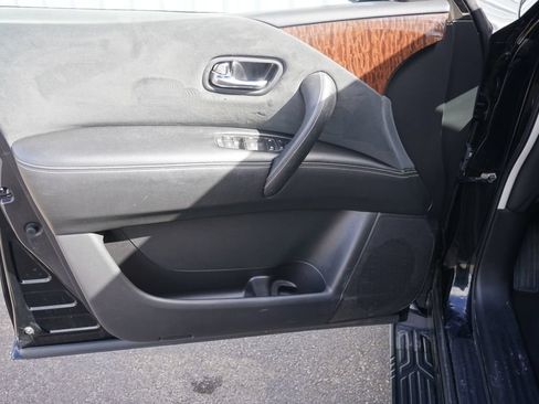 Used 2019 Nissan Armada SV w/ Driver Package AWD/4WD image 13
