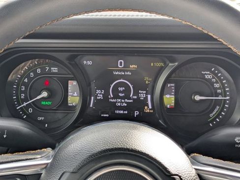 Used 2024 Jeep Wrangler Unlimited Sahara image 33