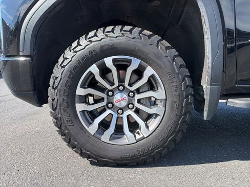 Used 2021 GMC Sierra 1500 AT4 w/ AT4 Premium Package AWD/4WD image 9