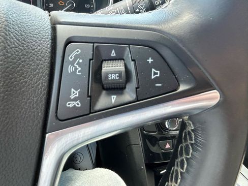 Used 2020 Buick Encore Preferred w/ Safety Package FWD image 21