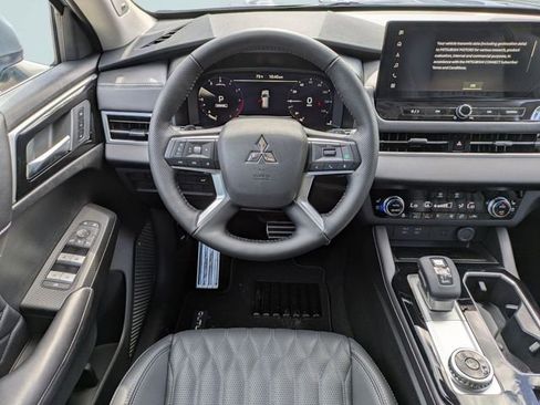 New 2026 Mitsubishi Outlander SEL image 18