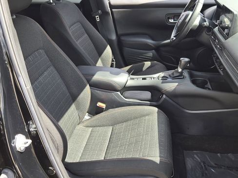 Used 2024 Honda HR-V Sport image 17