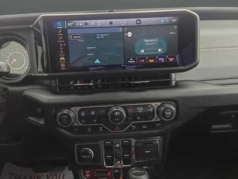 New 2025 Jeep Gladiator Willys image 8