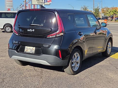Used 2023 Kia Soul LX w/ Option Group 015 image 4