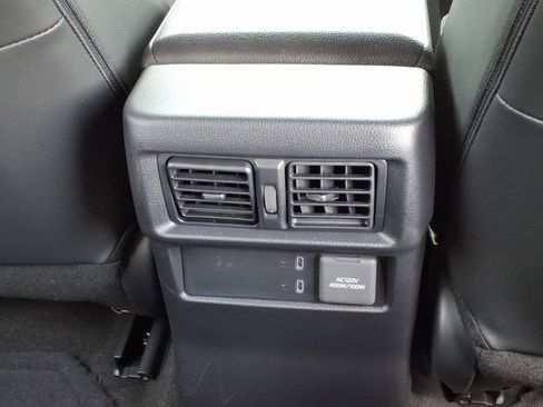 Used 2025 Toyota 4Runner TRD Off-Road Premium AWD/4WD image 16