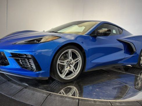 Used 2024 Chevrolet Corvette Stingray Premium Cpe w/ Z51 Performance Package RWD image 19