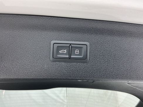 Used 2018 Audi Q3 2.0T Premium AWD/4WD image 14