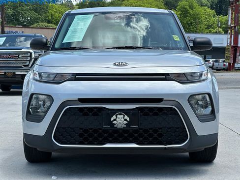 Used 2020 Kia Soul LX FWD image 2