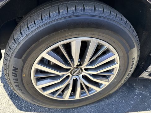 Used 2023 Nissan Armada SL image 22