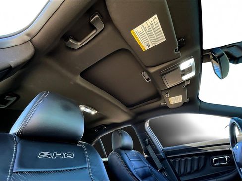 Used 2018 Ford Taurus SHO w/ Sho Performance Package image 27