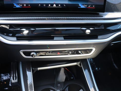 Used 2025 BMW X5 M60i image 23