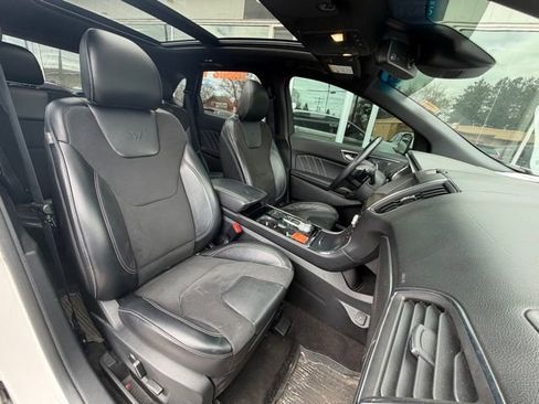 Used 2019 Ford Edge ST w/ Equipment Group 401A AWD/4WD image 12