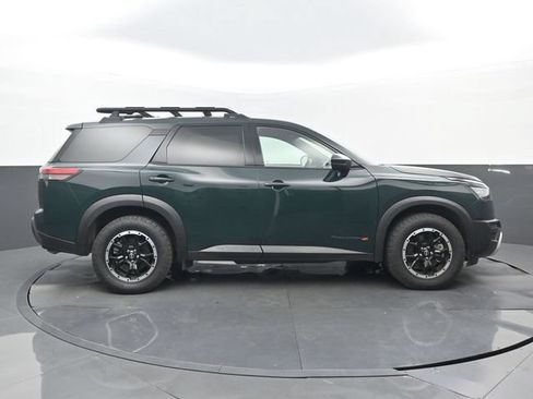 Used 2025 Nissan Pathfinder Rock Creek AWD/4WD image 2