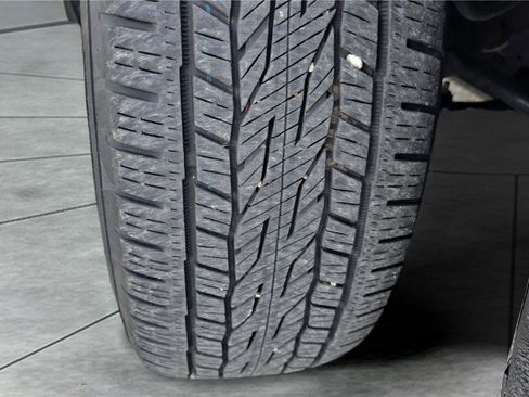 Used 2025 GMC Yukon Denali AWD/4WD image 11