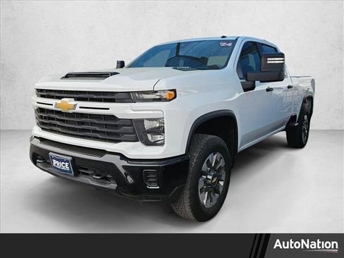 Used 2024 Chevrolet Silverado 2500 Custom w/ Custom Value Package AWD/4WD image 1