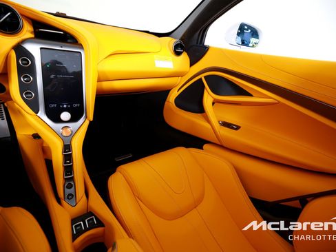 New 2026 McLaren 750S Spider image 17