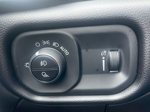 New 2026 RAM 3500 Big Horn AWD/4WD image 24